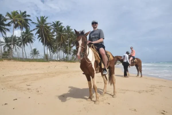 PASEO A CABALLOS EN PUNTA CANA